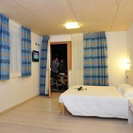 Bio Hotel Benny Mezzana  Exterior photo
